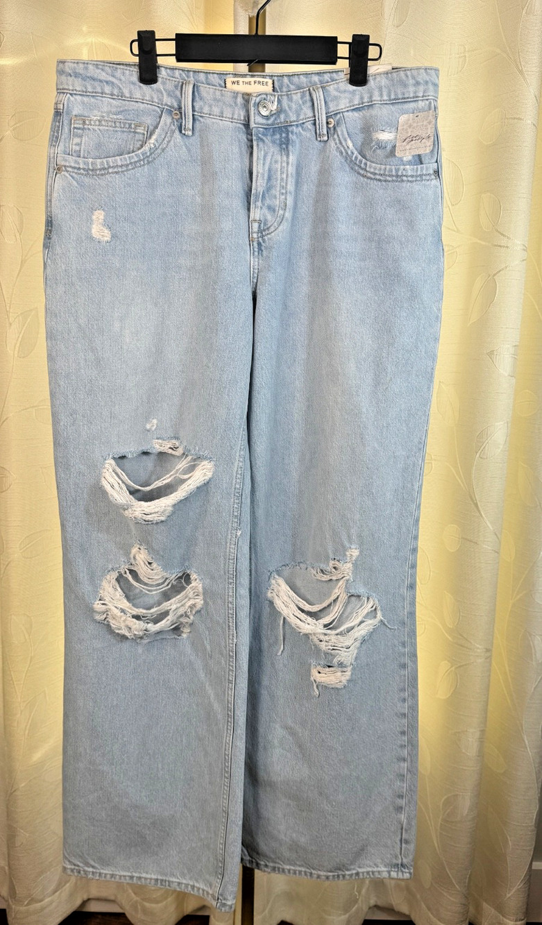 NWT Free People Tennessee Low Rise Boyfriend Jeans, Size 30/US 10
